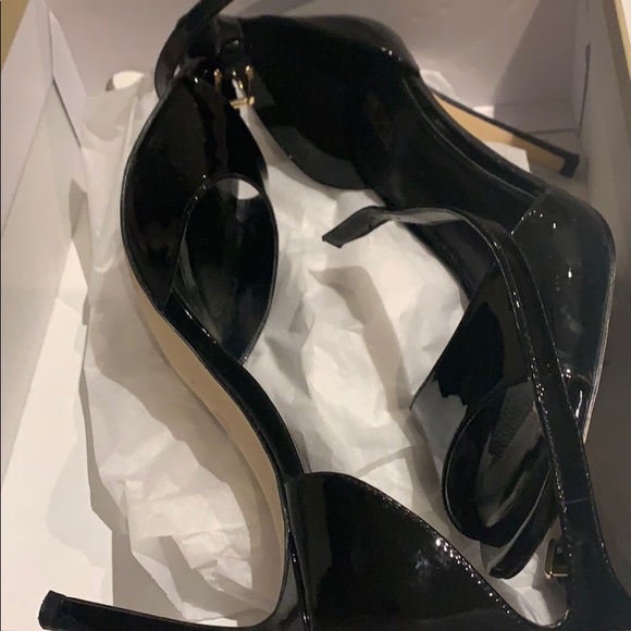 Shoes - Picture 3 of 5